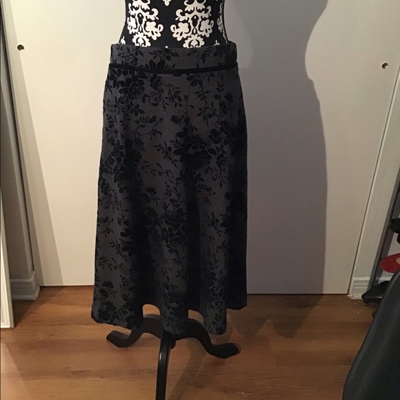 Skirt - Picture 1 of 13